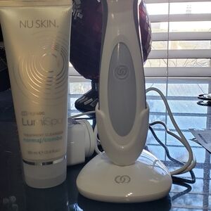 NU skin facial machine